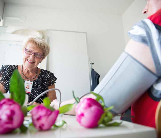 TERVEYDEN EDISTÄMISEN OHJELMA KÄYNNISTYY 1.1.2018 Jenna Lehtonen Punaisen Ristin Nokian terveyspiste tarjoaa maksutonta terveysapua ja on ihmisten kohtaamispaikka.