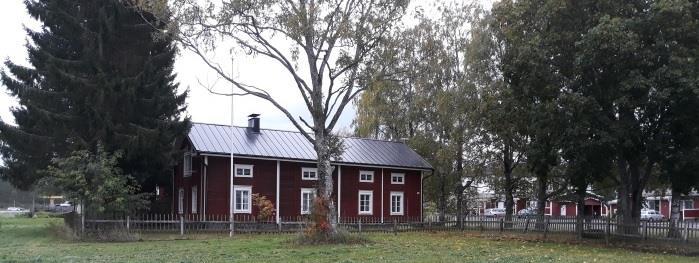 talo edustaa keskuskorttelissa vanhaa