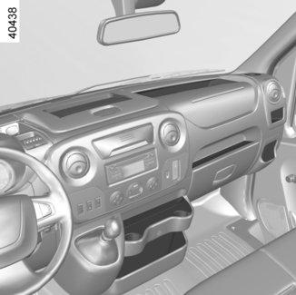 Siinä voidaan pitää esim. A4-kokoisia asiakirjoja tai suuria 2 litran juomapulloja. Autosta riippuen se on ilmastoitu ja jäähdytetty.