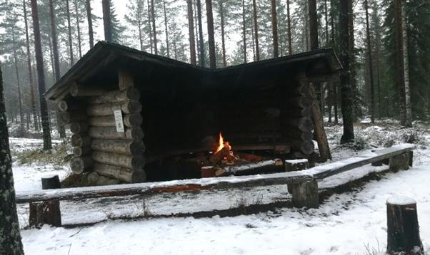 33 Könön laavu Sijainti: Otava, Mikkeli. Ajo-ohje Mikkelistä: Lähde ajamaan Vanhaa Otavantietä pitkin, käänny oikealle Korpikoskentielle.