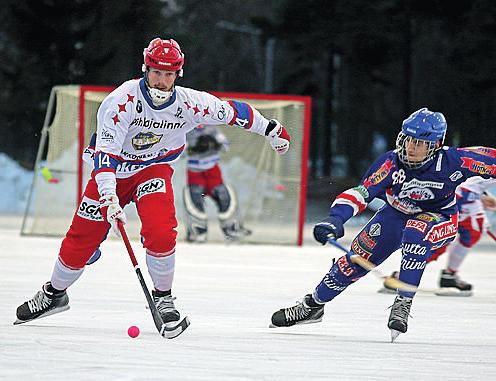 HIFK on nuorentanut joukkueettaan ja nuoria omia kasvatteja ajetaan sisään Bandyliigan.