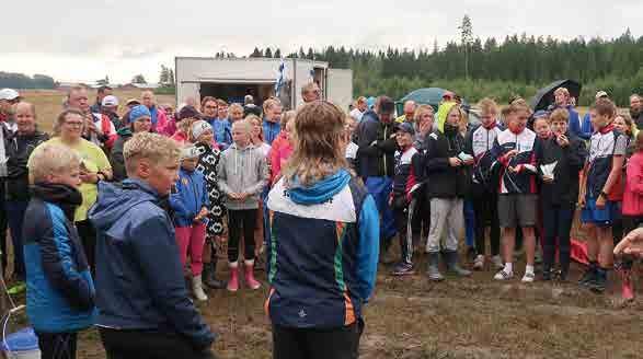 Juhlakilpailukeskus sijaitsi kuitenkin maanomistajansa Jukka Toivosen mainioilla mailla ja oli kelistä huolimatta toimiva. Kilpailun johtajana oli Sipi Erkkilä.