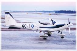 Grob G 115E Grob G 115E on saksalaisvalmisteinen, kaksipaikkainen mäntämoottorinen alkeis- ja peruslentokoulutuskone.