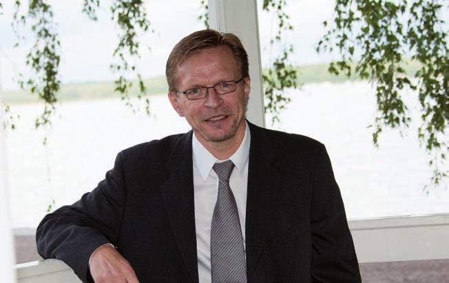 Oyj/Atria Suomi Oy johtaja, valmisruokaliiketoiminta, Atria Suomi Oy 1998 2000, Customer Service Manager & e-business, Suomen Unilever 2000 2002 yhteyspäällikkö, markkinointipäällikkö, AC Nielsen