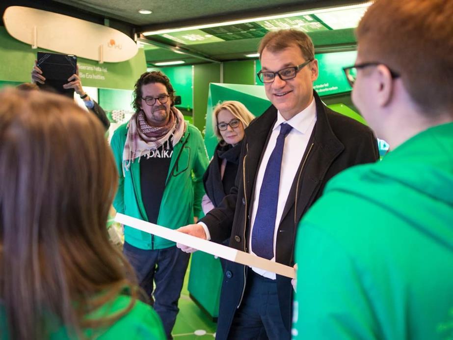 Metsäsäätiön yhdessä Metsämiesten säätiön ja muiden alan toimijoiden kanssa rahoittama Bioaikatiedekeskusrekka esitteli metsäpohjaisen biotalouden tarjoamia ratkaisuja. Kesän aikana rekka vieraili mm.