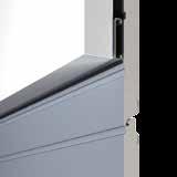 LPU 42-ovissa pinnasta riippuva otsalevy on tyylikäs ratkaisu, jolla saadaan aikaan peitelevyn ja ovilehden näkymätön