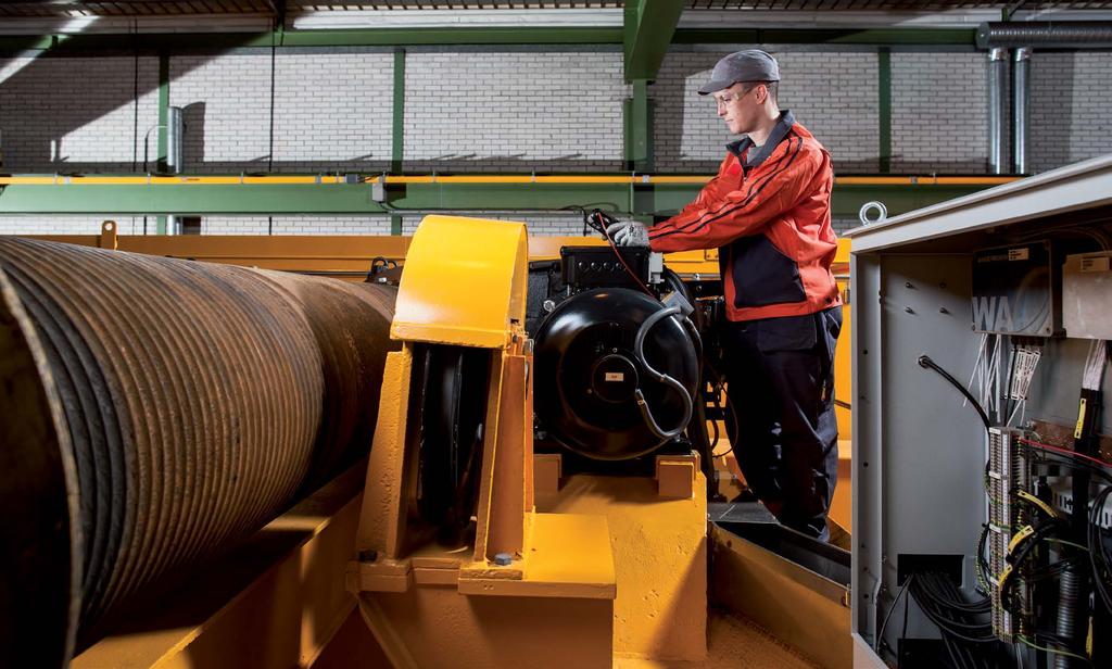 KONECRANES TARJOAA ELINKAARIANALYYSIÄ PALVELUNA Kattava ja järjestelmällinen kunnossapitotapamme, Elinkaaren aikainen huolto, mahdollistaa nostureiden korkean elinkaarituoton.
