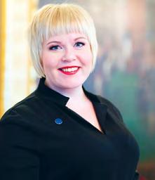 SOSIAALI- JA TERVEYSMINISTERIÖN PUHEENVUORO LÄÄKÄRIHELIKOPTERI- TOIMINNAN MERKITYS KASVAA ENTISESTÄÄN VUOSI 2017 oli jälleen hyvin työntäyteinen FinnHEMSille.