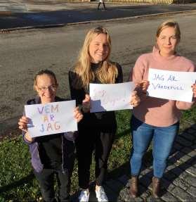 6 jutustellaan ihan muita asioita, nauretaan ja päästään huolista irti hyvässä seurassa. Omaisystävät ovat kuin lyhtyjä tiellä, he eivät lyhennä matkaa, mutta tekevät sen valoisammaksi kulkea.