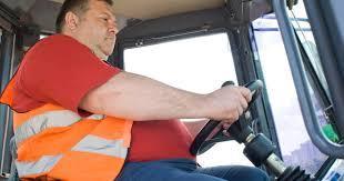 Ammattikuljettajan ylipaino BMI:n huomioiminen ammattikuljettajalla yli 30 Puheeksi otto! Muut riskitekijät?