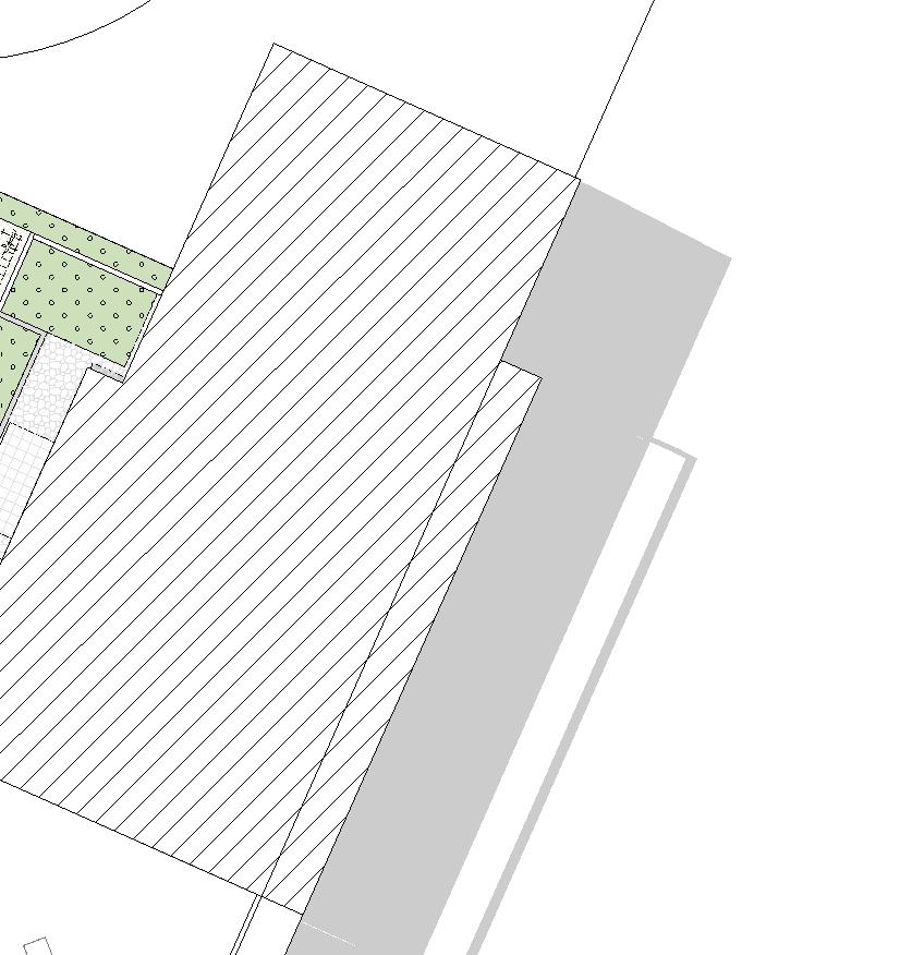 Asunnoista on porrashuoneen ja hissin kautta käynti sisäpihalle ja parkkihalliin. Kaikki autopaikat sijaitsevat korttelin yhteisessä parkkihallissa.