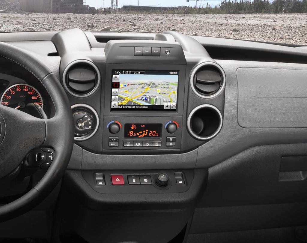1 AJAMISTA HELPOTTAVIA TEKNOLOGIOITA KOSKETUSNÄYTTÖ 7 * CITROËN BERLINGO on varustettu ajamista helpottavilla teknologioilla.
