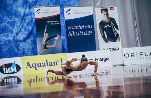 KILPA-AEROBIC MIESTEN TELINEVOIMISTELU KUVA: MILLA VAHTILA Junioreiden maajoukkueryhmä -toiminta oli vuonna 2017 pilottivaiheessa.