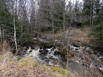 200747 LKM 5 Koordinaattiselite GPS-mittaus Ajoitus yleinen historiallinen Etäisyystieto Kalannin kirkolta 7,3 7,5 km luoteeseen Ajoitustarkenne uusi aika Inventointimenetelmät pintahavainnointi