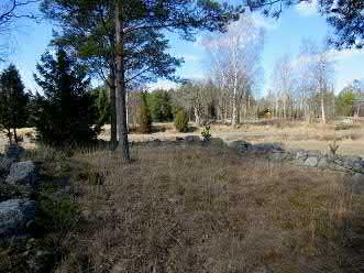 6760365 I 195513 LKM 1 Koordinaattiselite GPS-mittaus Ajoitus yleinen historiallinen Etäisyystieto Kalannin kirkolta 10,4 km luoteeseen