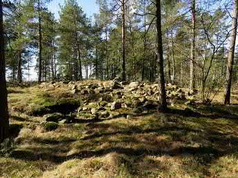 13. Materonkallio Keski-Pohjanmaan ArkeologiaPalvelu Uusikaupunki Kalanti osayleiskaava 2017 Osa 2 17 Mj-rekisteri 895010017 TM35-lehtijako L3243R Laji kiinteä muinaisjäännös Vanha yleislehtijako