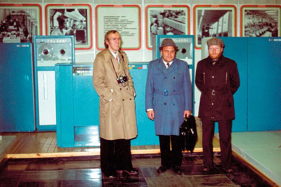 Timo Pekkonen (vasemmalla) ja Pekka Kilkki (oikealla) Moskovan-vierailulla Suomalaisneuvostoliittolaisen tieteellis-teknillisen yhteistyön puitteissa vuonna 1978.