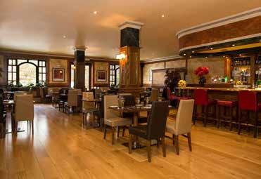 Sisään astuessasi sinua tervehtii lämmin irlantilaistunnelma, johon vanhat esineet ja taideluomukset tuovat oman lisänsä. Buffet-aamiainen. Osoite: The Octagon, Westport, Co.