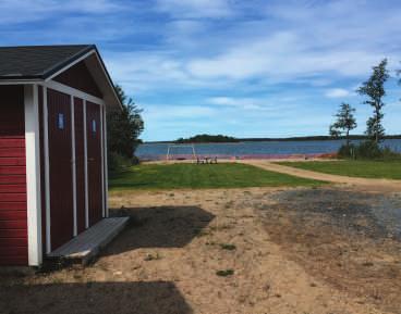 Antila Det gamla fiskeläget Antila i Kristinestad har utvecklats till ett bostadsområde där många nya hus har rest sig. Här finns även havsnära fritidstomter enligt koloniträdgårds-idyllen.
