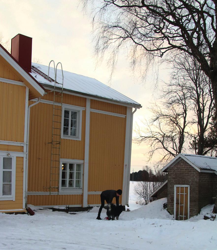 Laihialainen Perttu Perälä 25, astuu Naskalin maatilan isännän saappaisiin helmikuussa, kun hänen isänsä Jouko luopuu tilanpidosta ja omistus siirtyy Pertulle. Hänestä tulee tilan 12. isäntä.