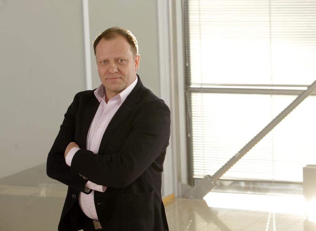 31 Marko Korkiakoski, PwC Suomen perhe- ja omistajayrittäjäpalveluiden vetäjä Yrittäjyyden tukena PwC on ollut Suomessa yli 60-vuotisen historiansa ajan yrittäjien tukena.