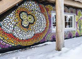 Kuva: Kakslauttanen Art Gallery. matkailuyrittäjän tai taiteilijan intressien kohtaaminen Matkailuyrittäjillä on erilaisia toimintatapoja taiteen hankkimiseen.