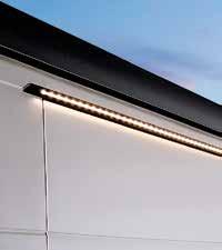 LED-valaistus sisääntulossa luo parasta näkyvyyttä sisään- ja uloskäyntiin.