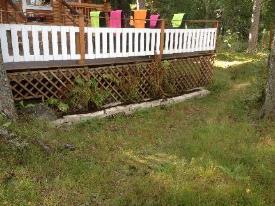 Kukkapenkin reunakivet. Markku Sandström Illalla maaottelun jälkeen tultiin rantaan. Kattohuopa kiinnitetty. Markku Sandström Pe 5.9.