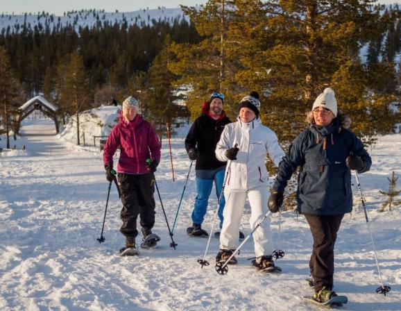 Aatteellinen liikuntatoiminta Viikkotuotteet eri kausille Kurssitarjonta Ohjattu liikuntatoiminta ja Outdoor