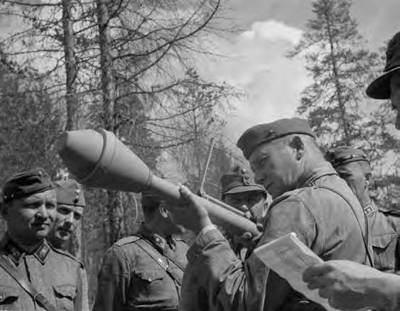 HANKITUN TIEDON VARASSA Puolustusvoimain komentaja määräsi maaliskuussa 1948 Erkki Raappanan keräämään sotakokemuksia korpisodasta.