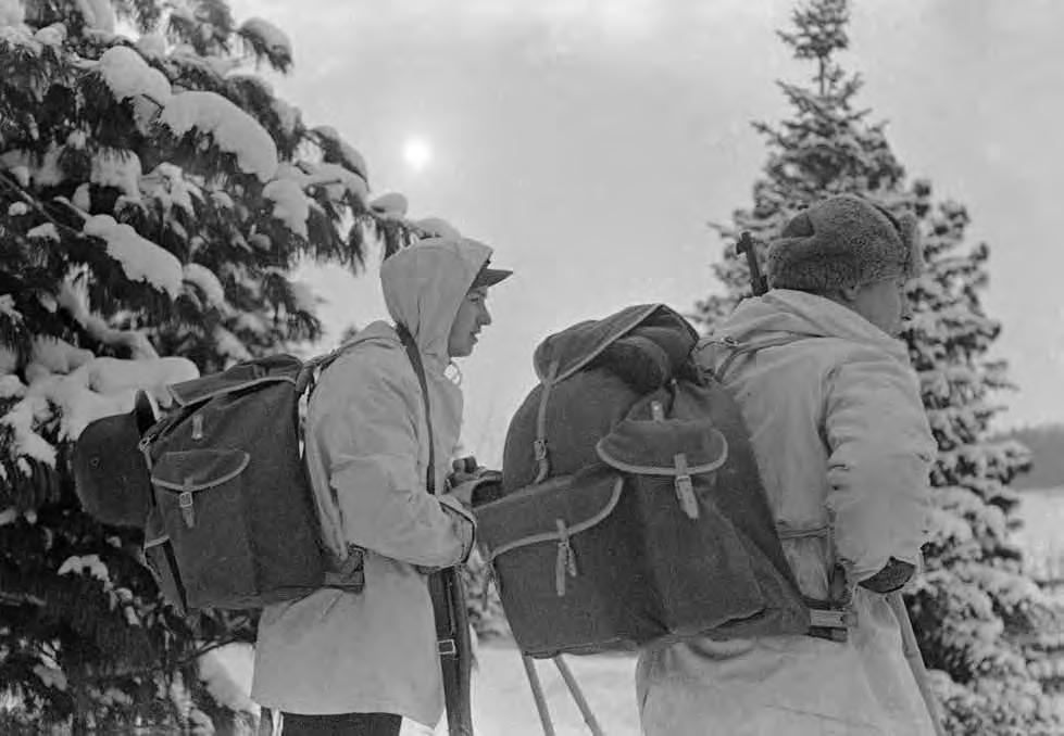 HANKITUN TIEDON VARASSA Varsinaisen tiedustelukoulutuksen ja erikoismateriaalin puutteiden vuoksi operatiivistaktisen tiedustelun tuloksellisuus talvisodan alkuvaiheessa oli paikoin vaihtelevaa.