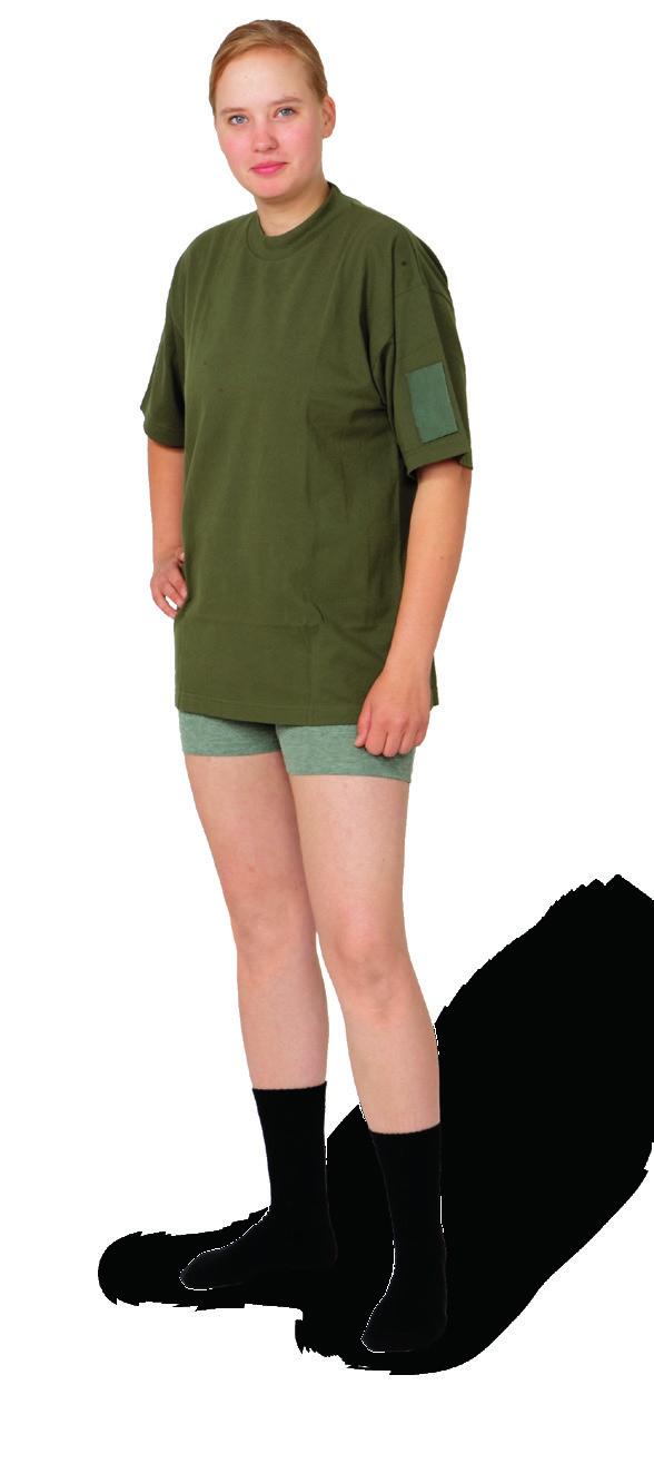 Kesäolosuhteissa voit käyttää lyhyitä alushousuja ja T-paitaa aluskerroksena.