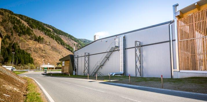 Hasslacher investoi laatuun Sachsenburgissa Itävallan Alpeilla on joitakin Euroopan kaikkein moderneimmista liimapuutehtaista.