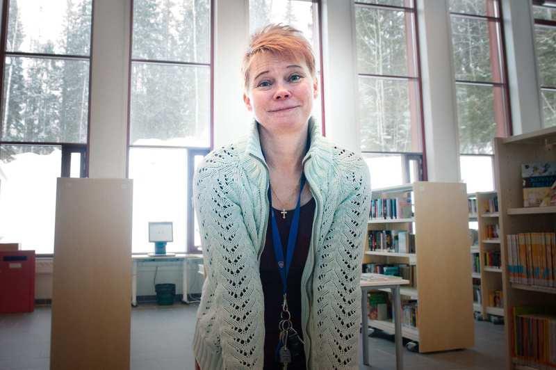 Kulttuurimaisema-alue kattaa noin 90 hehtaaria mukaan lukien kaikki Pyhäjärven ranta-alueet. EMIL BOBYREV Metsä näkyy Toivion koulun kirjaston ikkunoista.