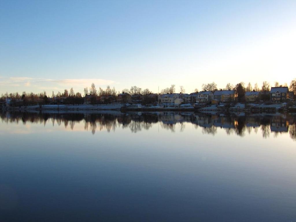 Uumaja Uumaja on noin 76 000 asukkaan kaupunki Pohjois-Ruotsin itärannikolla, Västerbottenin maakunnassa.