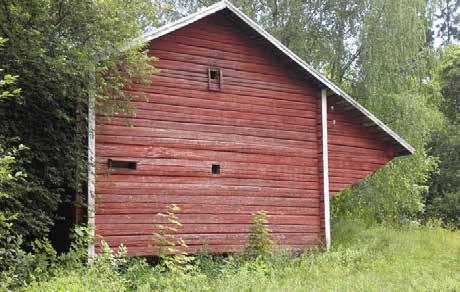 asti lukuunottamatta Viksbergin pihapiirissä olevaa, aitaksi kutsuttua kaksikerroksista erikoislaatuista rakennusta (27a; luokka 1). Kievari-krouvin sijaintipaikkakaan ei ole täysin selvä.