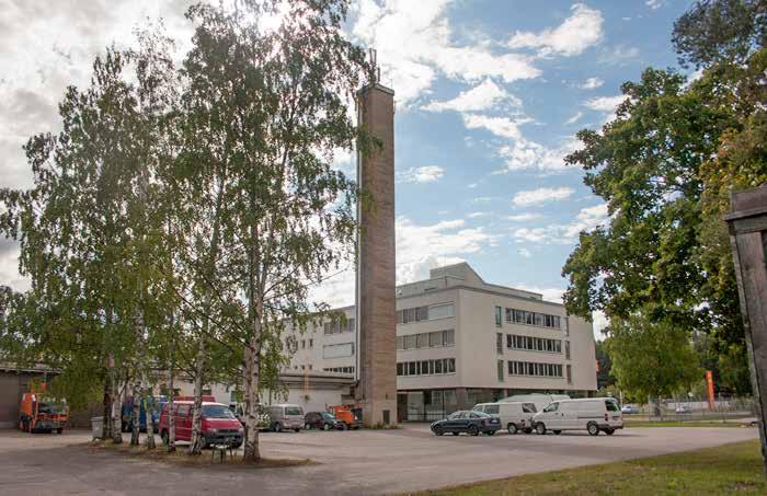 Vuonna 1954 valmistuivat tehtaan pohjoispuolella olevat kaksikerroksiset, pulpettikattoiset rivitalot (29 b ja c; luokka 1), jotka limittäin sijoitettuina muodostavat asemakaavallisesti