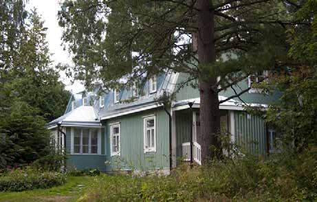 alussa entisöivän korjauksen ohella.