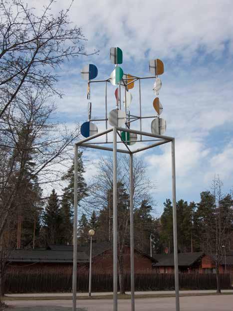 Muita mainittavia koulurakennuksia ovat Riihikallion koulu (35b; luokka 3) (Kari Virta 1969,