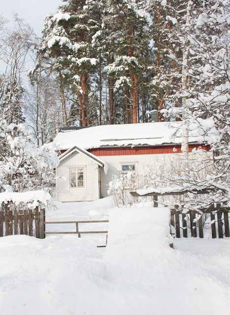 1900-luvun alun pienasumusta on säilynyt suhteellisen paljon, mutta monen pihapiiriä uhkaa ylisuuri rakennusoikeus: erinomaisesti ovat säilyneet suutarimestari Väinö Laaksosen talo Hiekkala (43c;