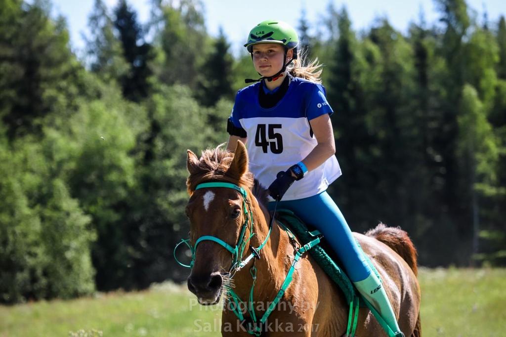 Lajimestaruus Avoin mestaruus 1) Ines Beilmann-Lehtonen - Local Sunshine 7:37:23,7 / 15.87 2) Anne Perälä - Millionfield's Roadrunner, FIN 9:04:51,4 / 13.