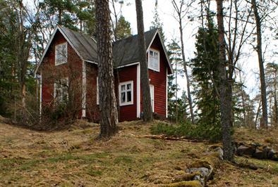 Kaava-alueen pinta-ala on vesialueineen noin 38 hehtaaria. Länsiväylän ja Soukanväylän risteyksestä on maanteitse noin 7 km Stora Bodön-Lilla Bodön osayleiskaava-alueelle. 2.