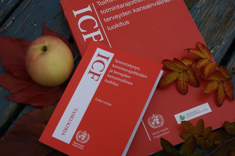 ICF International Classification of Functioning, Disability and Health Kansainvälinen toimintakyvyn, toimintarajoitteiden ja terveyden luokitus Kuvaa yksilön