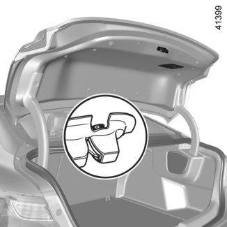 TAVARATILA: 4-OVISET MALLIT (3/3) Handsfree-toiminnon kytkentä/ poiskytkentä Valitse multimedianäytössä «Ajoneuvo», «Käyttäjäasetukset», «Avaa/Sulje handsfree».