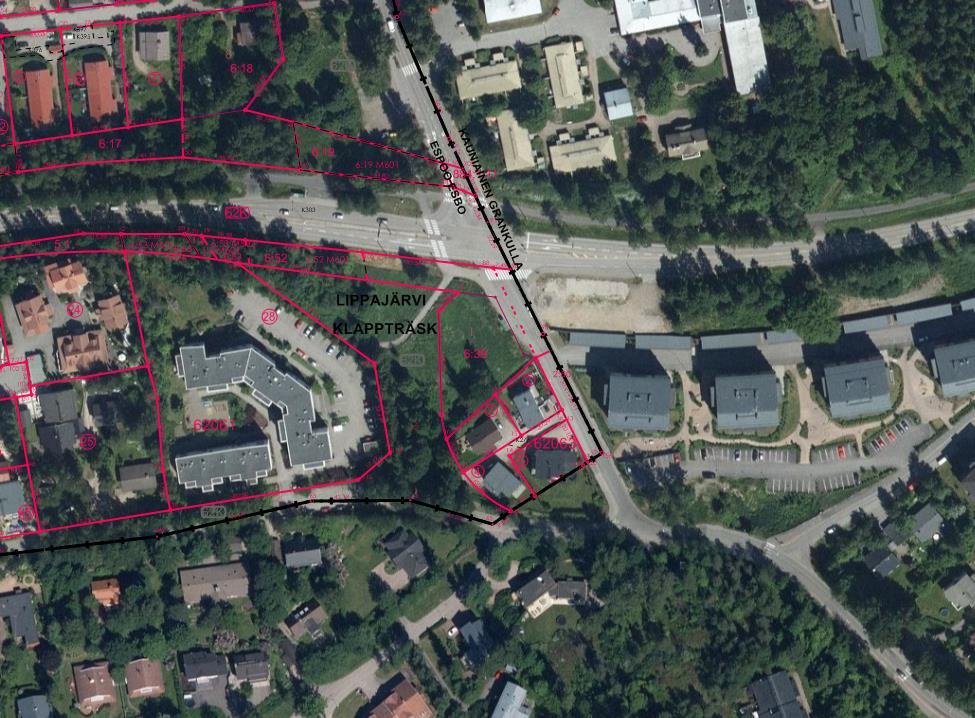 9 (19) Kuva: ortokartta Espoo kaupunki 2017. 2.2.2 Maanomistus Suunnittelualueen (49-426-6-39) omistaa Kiinteistö Oy Espoon Vanha Tienhaara 3. 2.2.3 Rakennettu ympäristö Maankäyttö Suunnittelualue sijaitsee Turuntien ja Vanhan Tienhaaran risteyksessä Kauniaisten kaupungin rajalla.