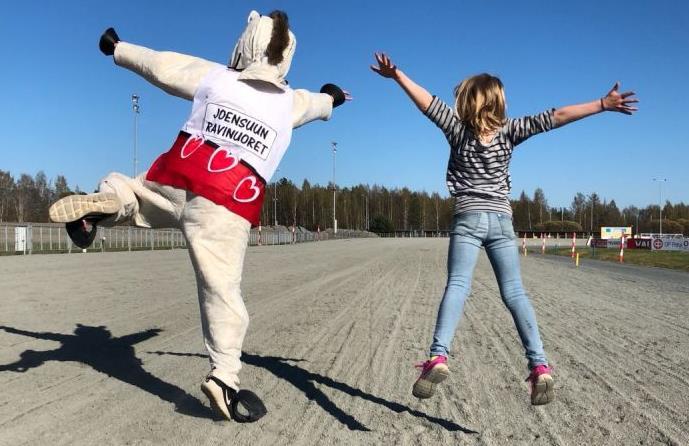 HEVOSTIETOUTTA KOKO PERHEEN