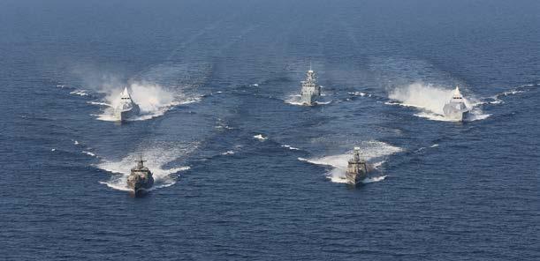 Kuva: Puolustusvoimat Merivoimien alukset ja esikuntahenkilöstö jatkoi 1990-luvulla alkanutta osallistumista kansainväliseen harjoitustoimintaan.