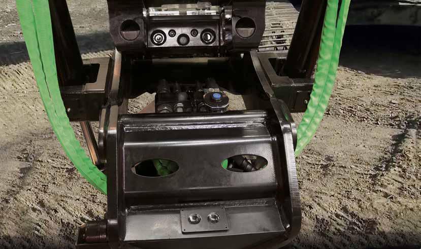 HIGH FLOW HYDRAULICS Lukkoventtiileillä ja jousivoimalla taataan ISO13031 2 mukaiset ``Kiilalukitteisten pikaliittimien``