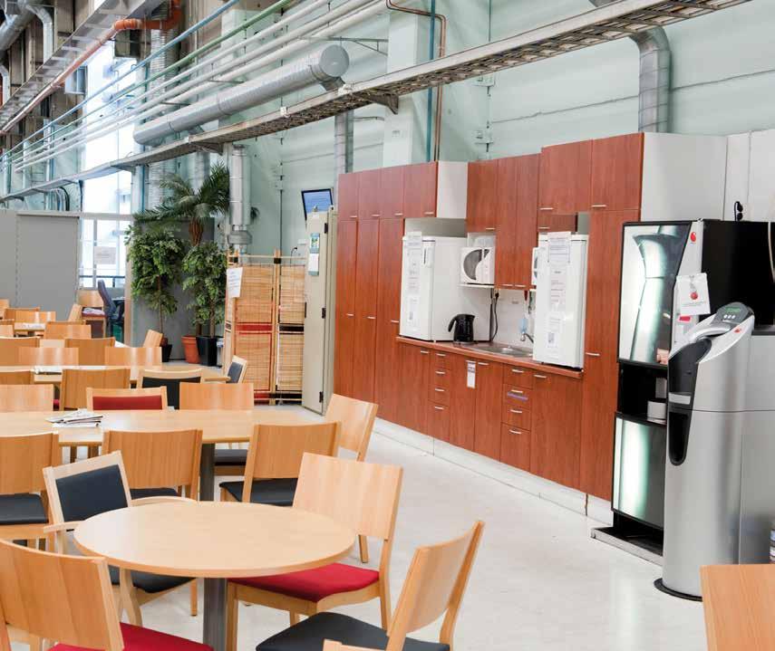 Lukijalle Tähän oppaaseen on koottu yhteen henkilöstötilojen järjestämisen säädösvelvoitteita ja tarkasteltu niiden soveltamista sekä näkökohtia, jotka vaikuttavat henkilöstötilojen mitoitukseen ja