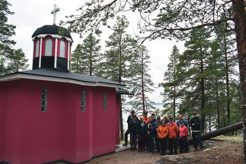 In Ilkonsaari geology and theology are connected. The red building built on top of the granodiorite rock is a tšasouna, an orthodox village chapel, whose exemplar is located on Athos island, Greece.